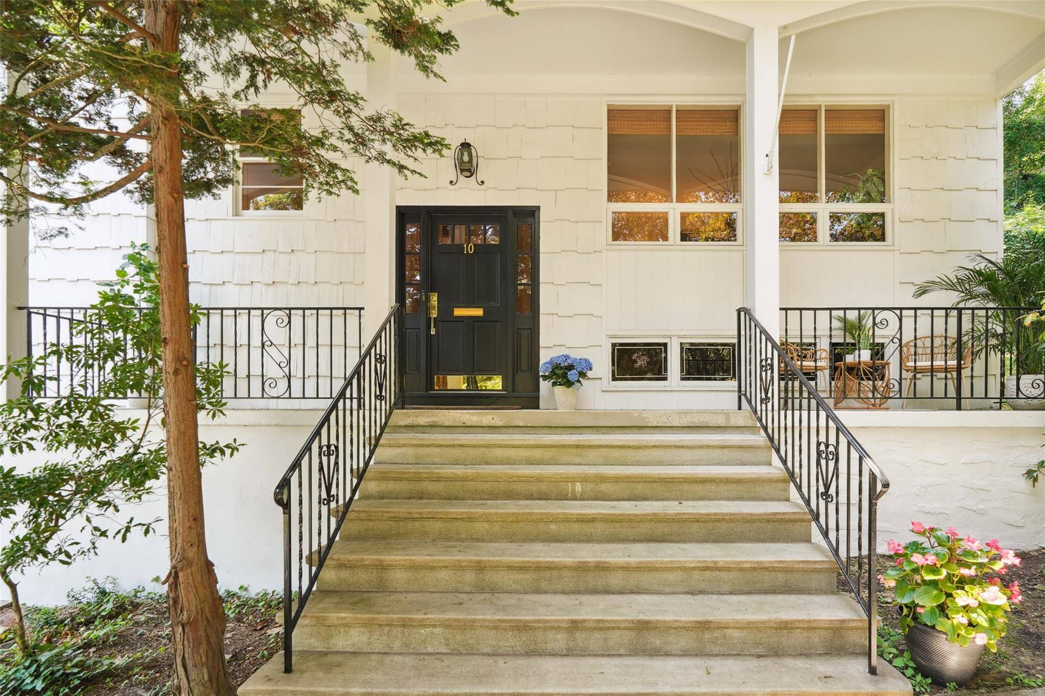 Bronxville, NY 10708,10 Rockledge RD