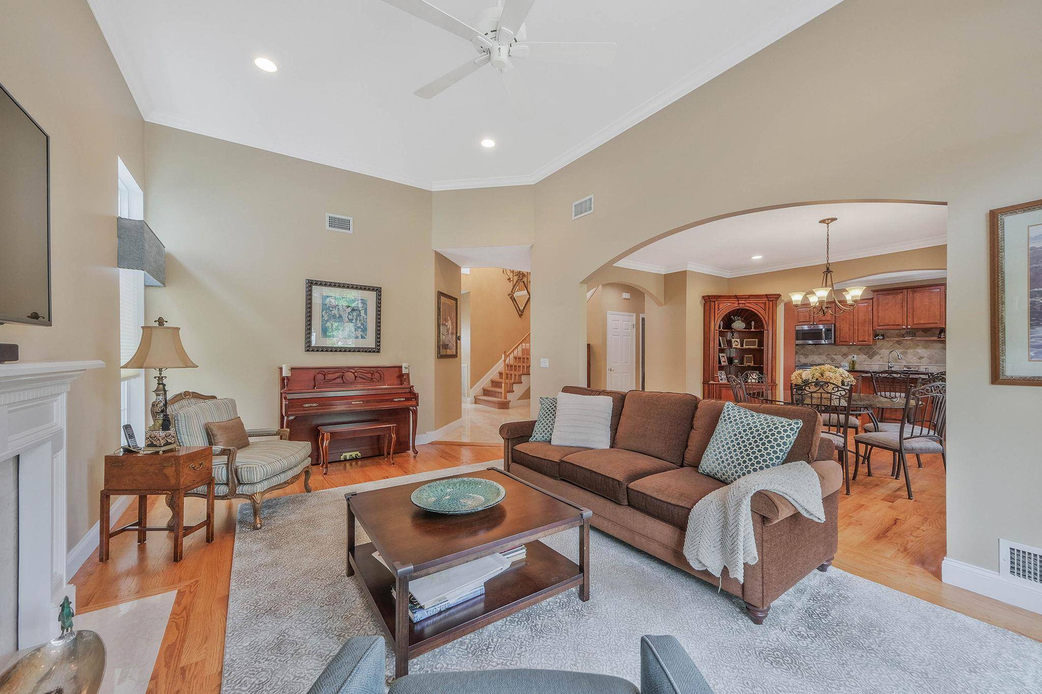 Commack, NY 11725,28 Hamlet DR