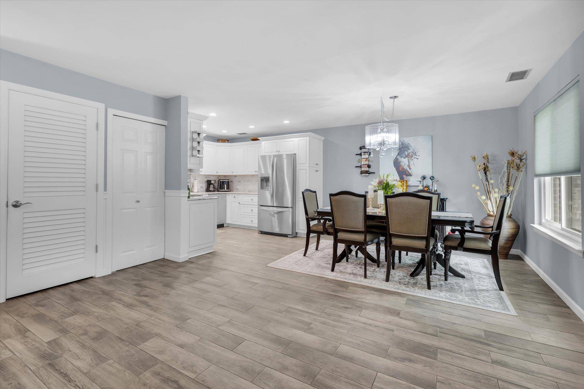 Coram, NY 11727,231 Birchwood RD