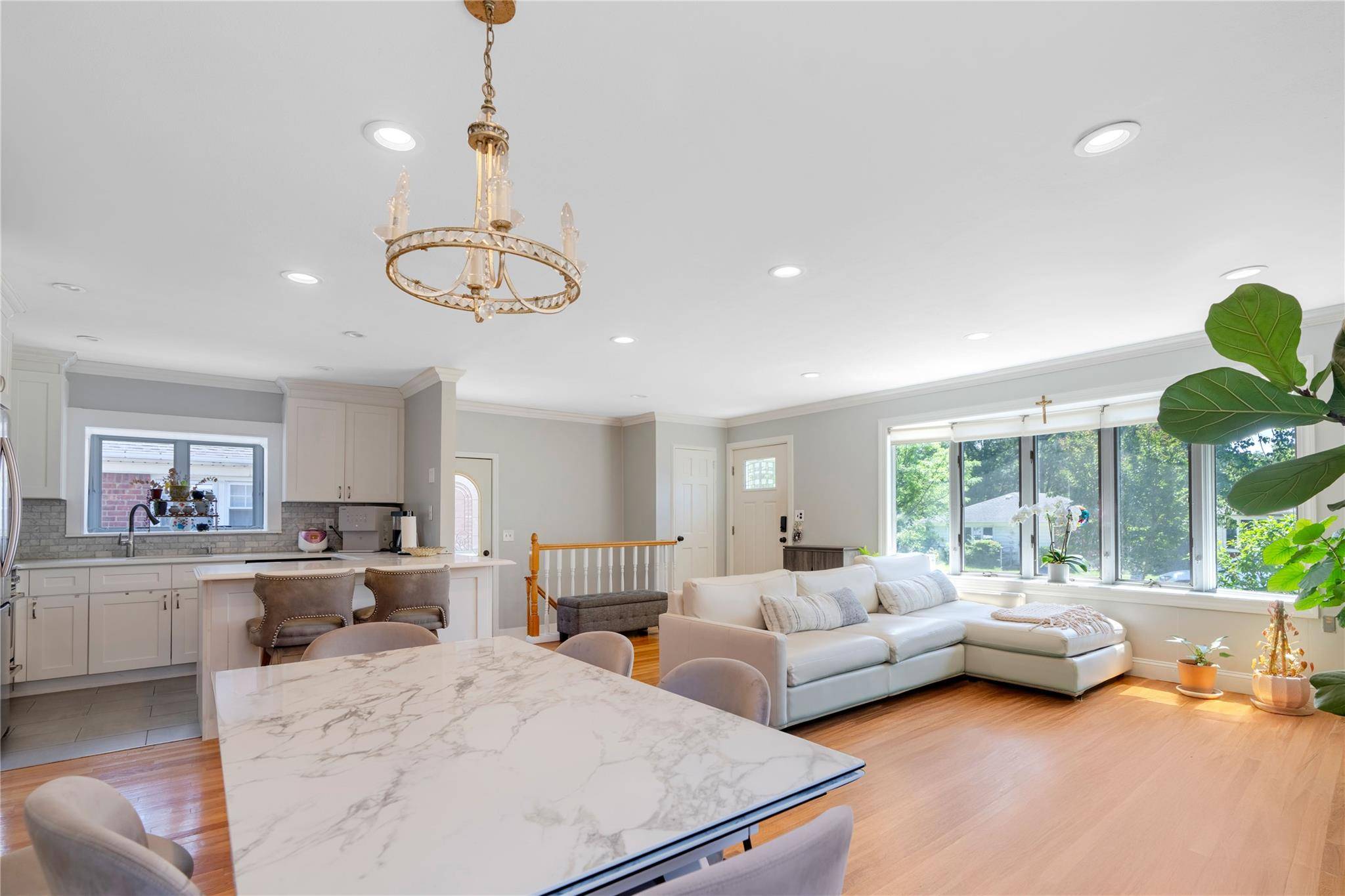 Douglaston, NY 11362,4639 247th ST