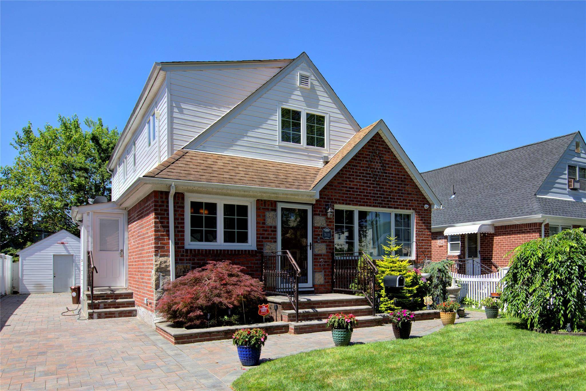 New Hyde Park, NY 11040,7622 265th ST