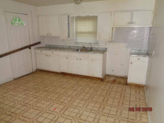 Wyandanch, NY 11798,49 Winter Ave