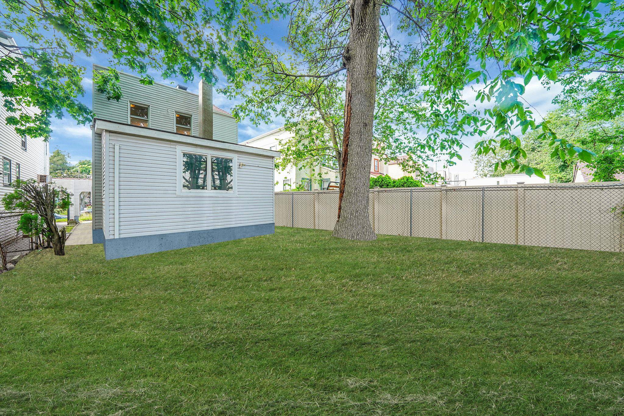 Laurelton, NY 11413,13841 230th PL