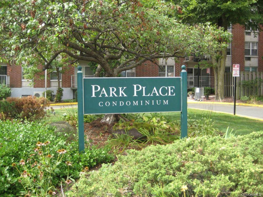 Suffern, NY 10901,35 Park AVE #2T
