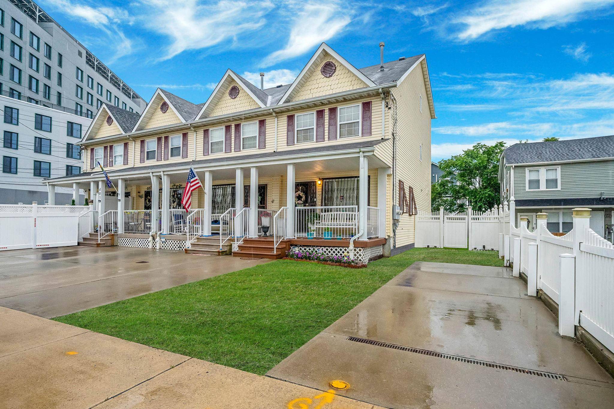 Far Rockaway, NY 11691,407 Beach 35th ST