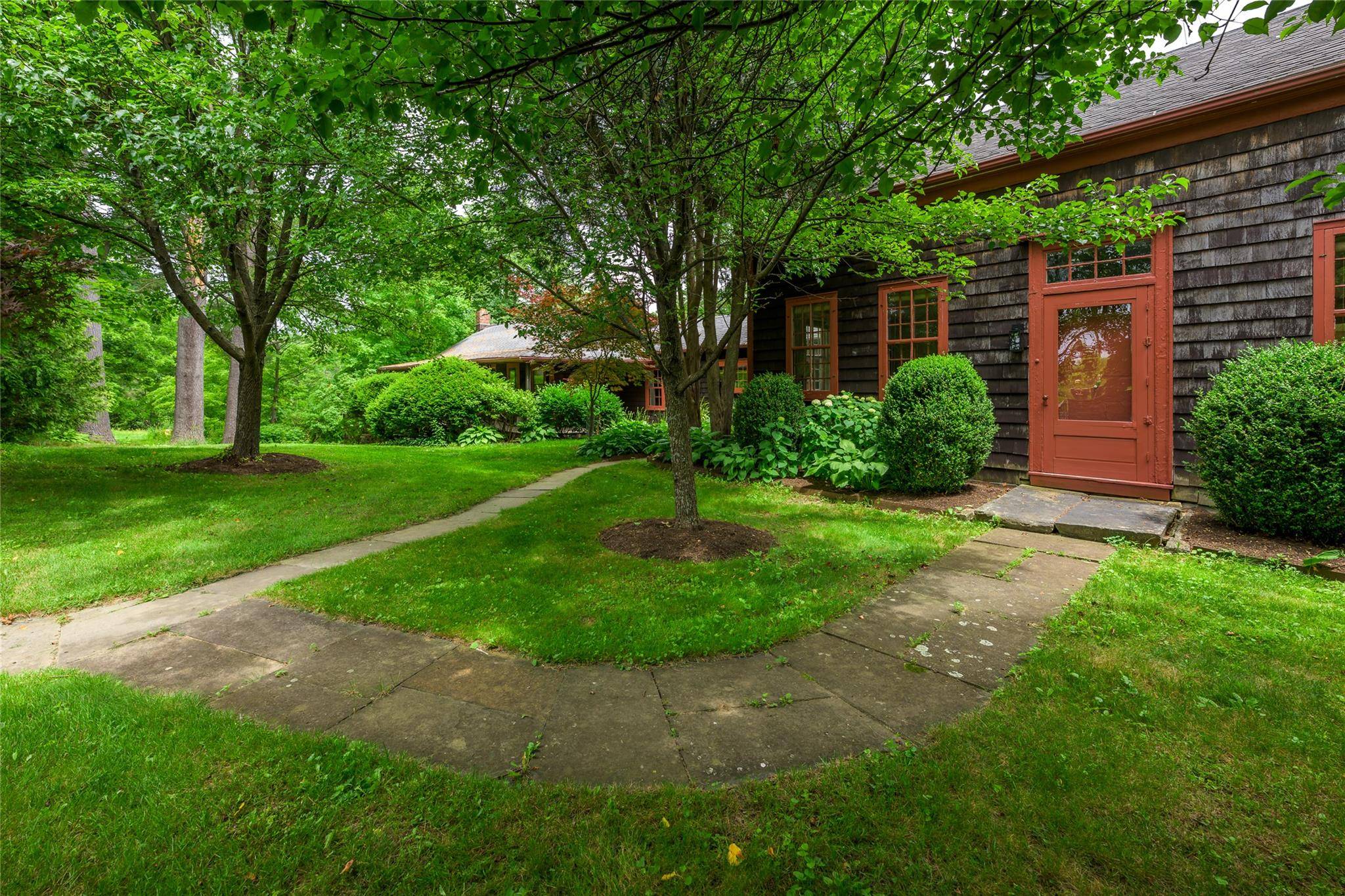Hillsdale, NY 12529,9960 Route 22