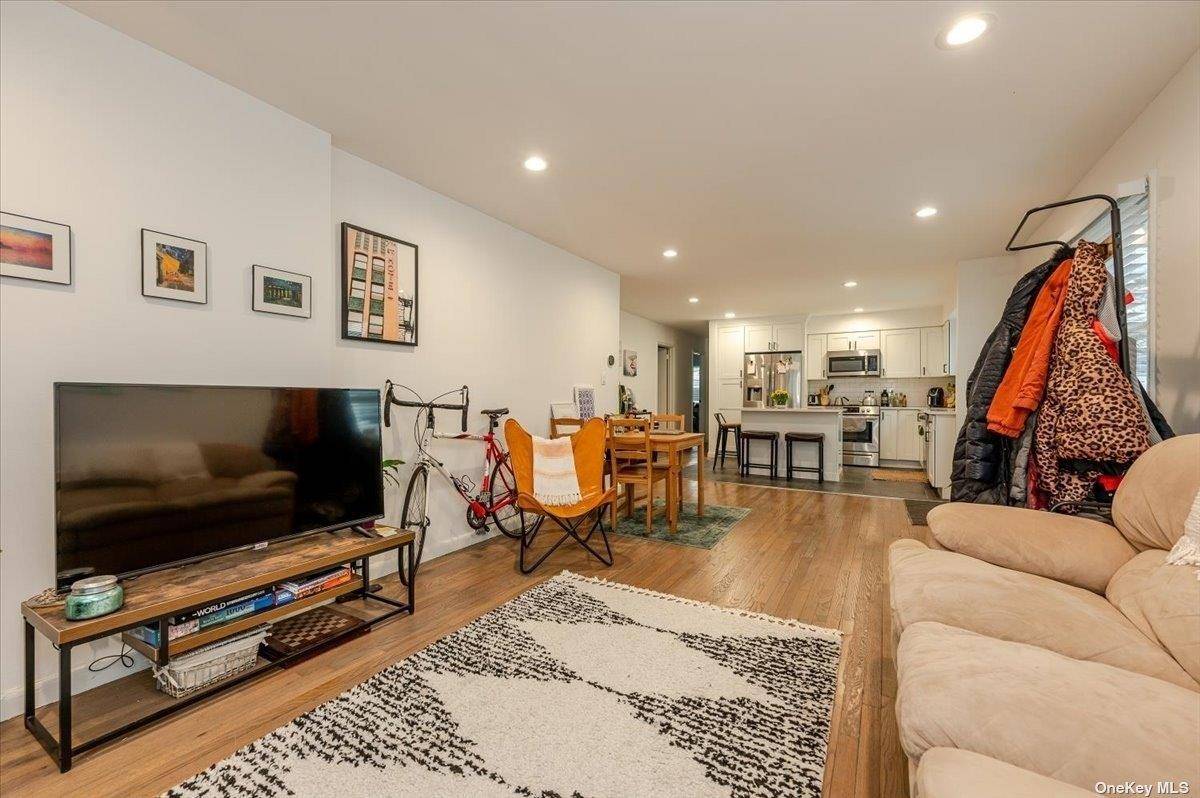 Long Beach, NY 11561,339 E Chester ST