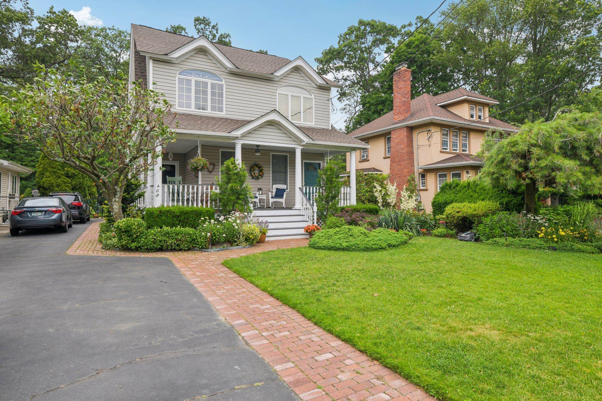 Rockville Centre, NY 11570,402 N Village AVE