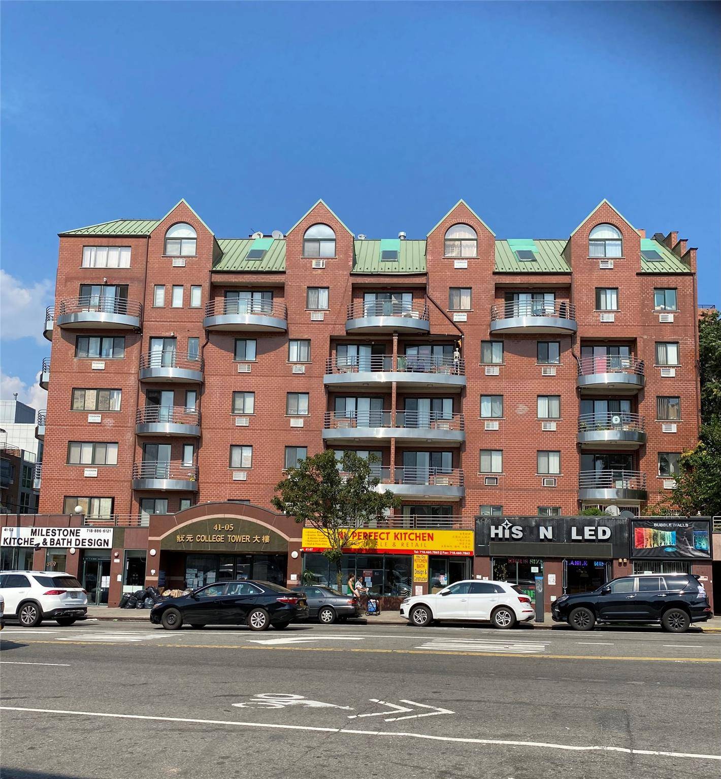 Flushing, NY 11355,41-05 College Point BLVD #2F