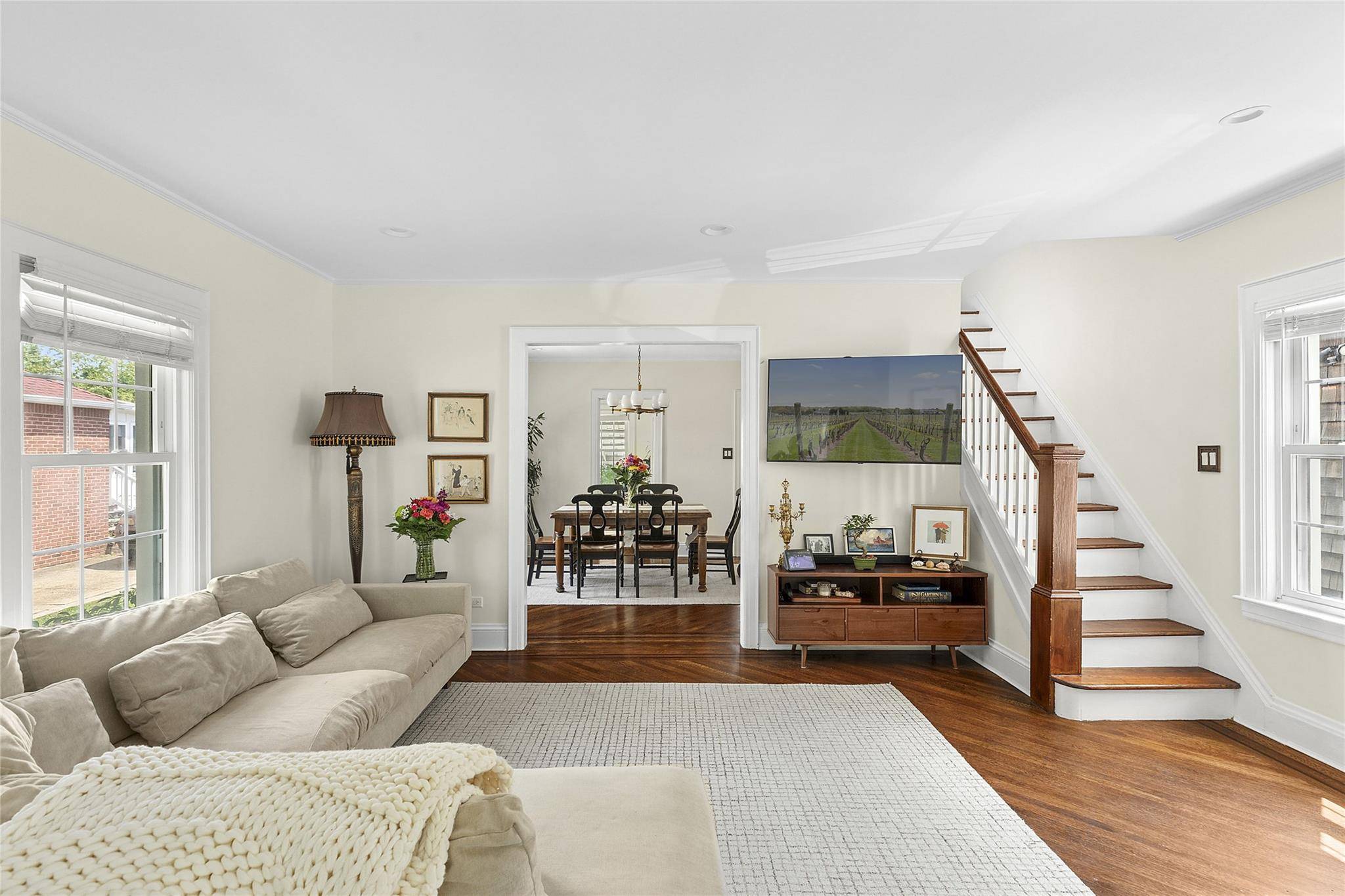 Floral Park, NY 11001,70 Terrace AVE