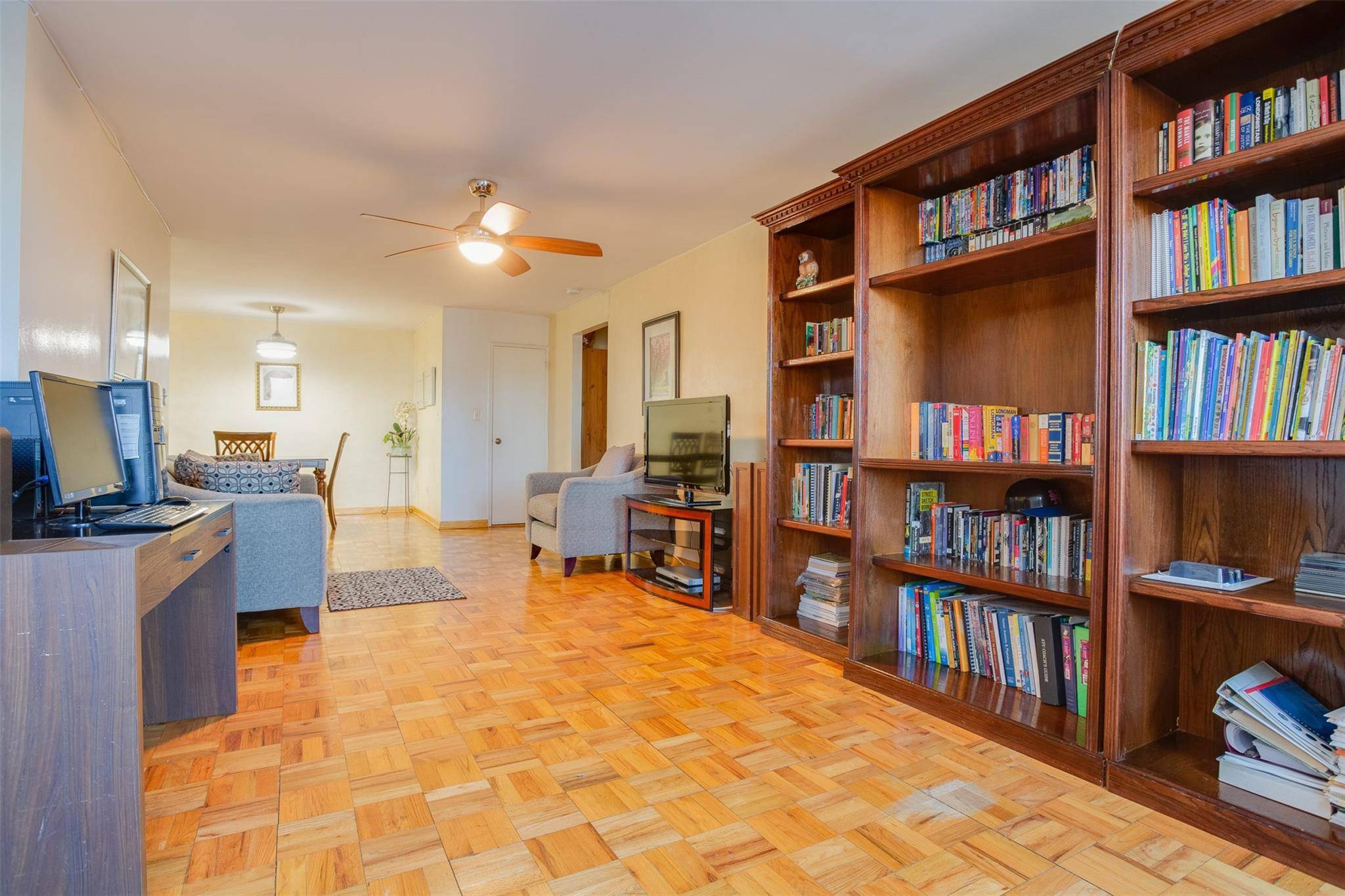 Rego Park, NY 11374,65-15 Alderton ST #2C