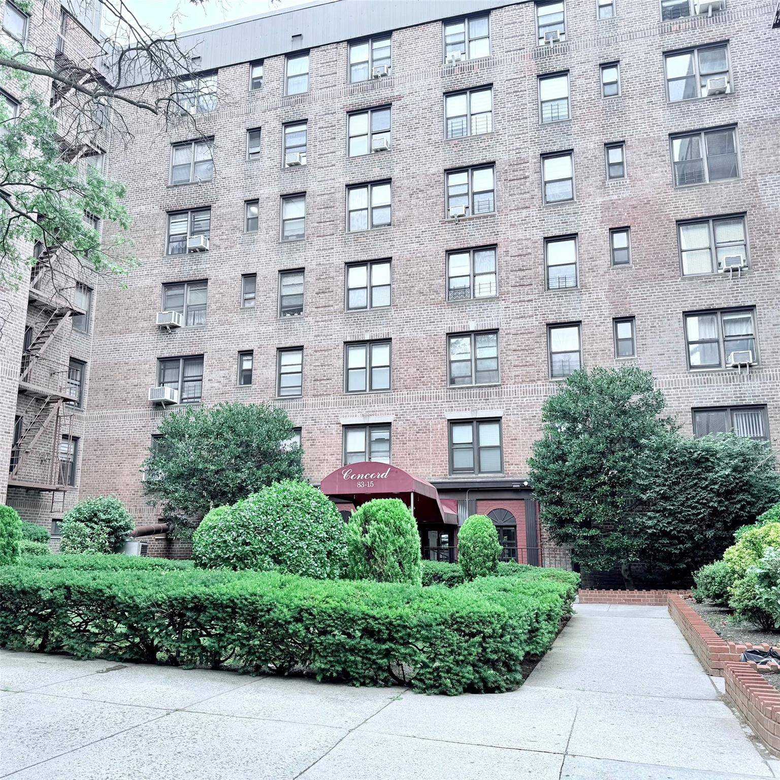 Woodhaven, NY 11421,83-15 98 ST #3K