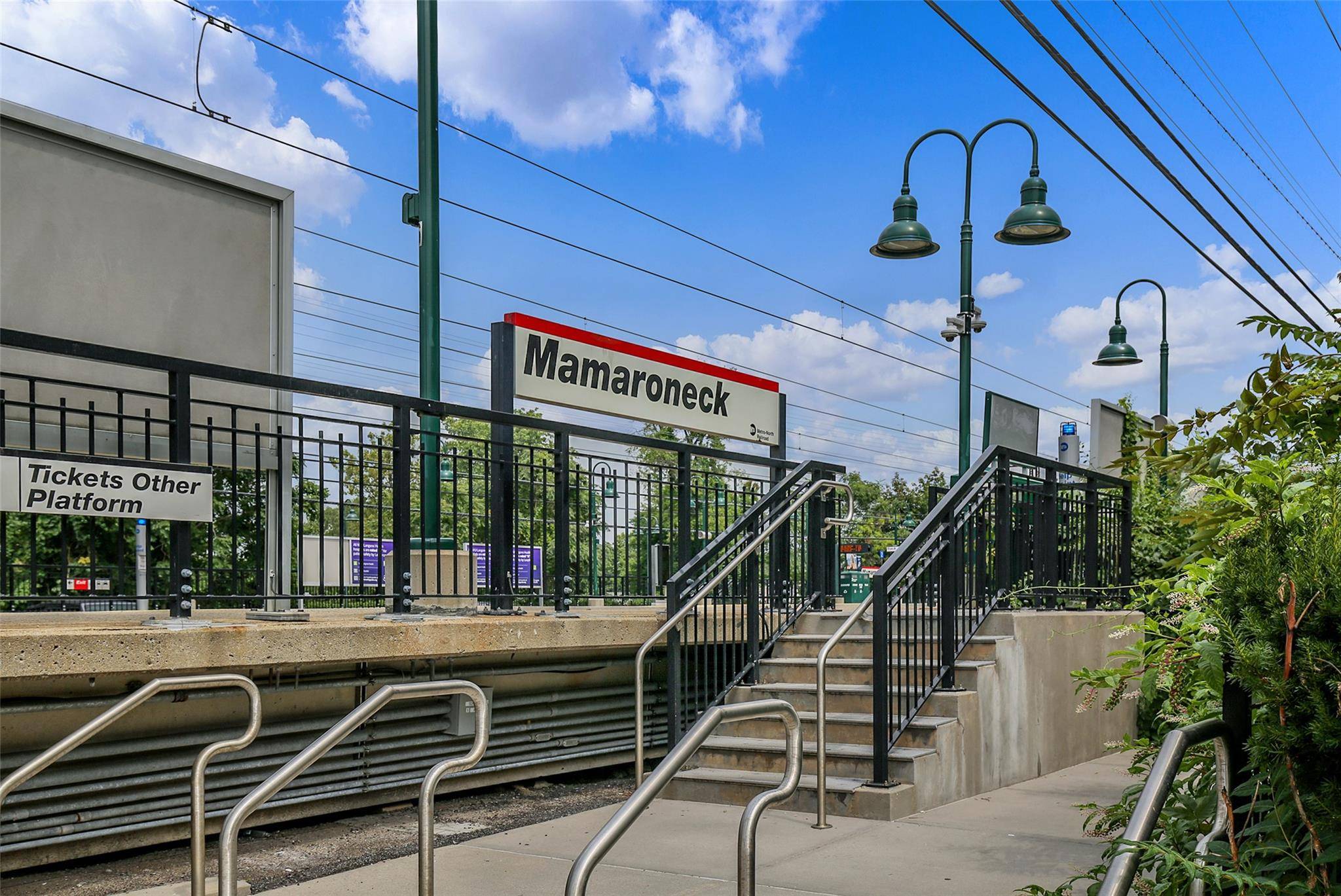 Mamaroneck, NY 10543,414 Heathcote AVE #Second Floor