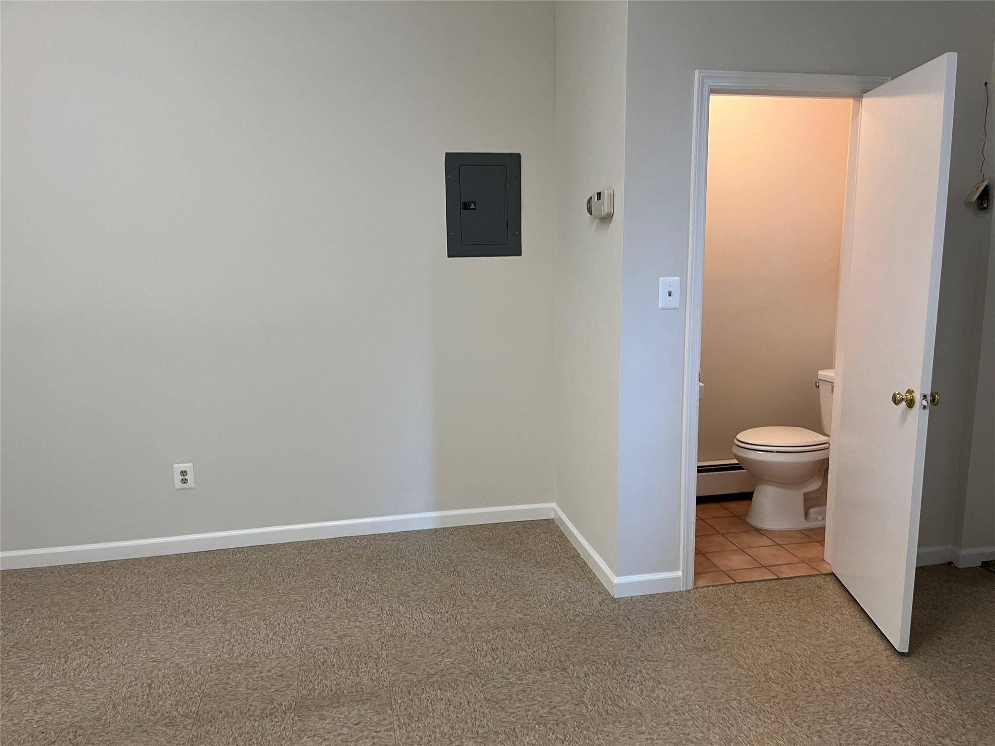 Port Washington, NY 11050,163 Main ST