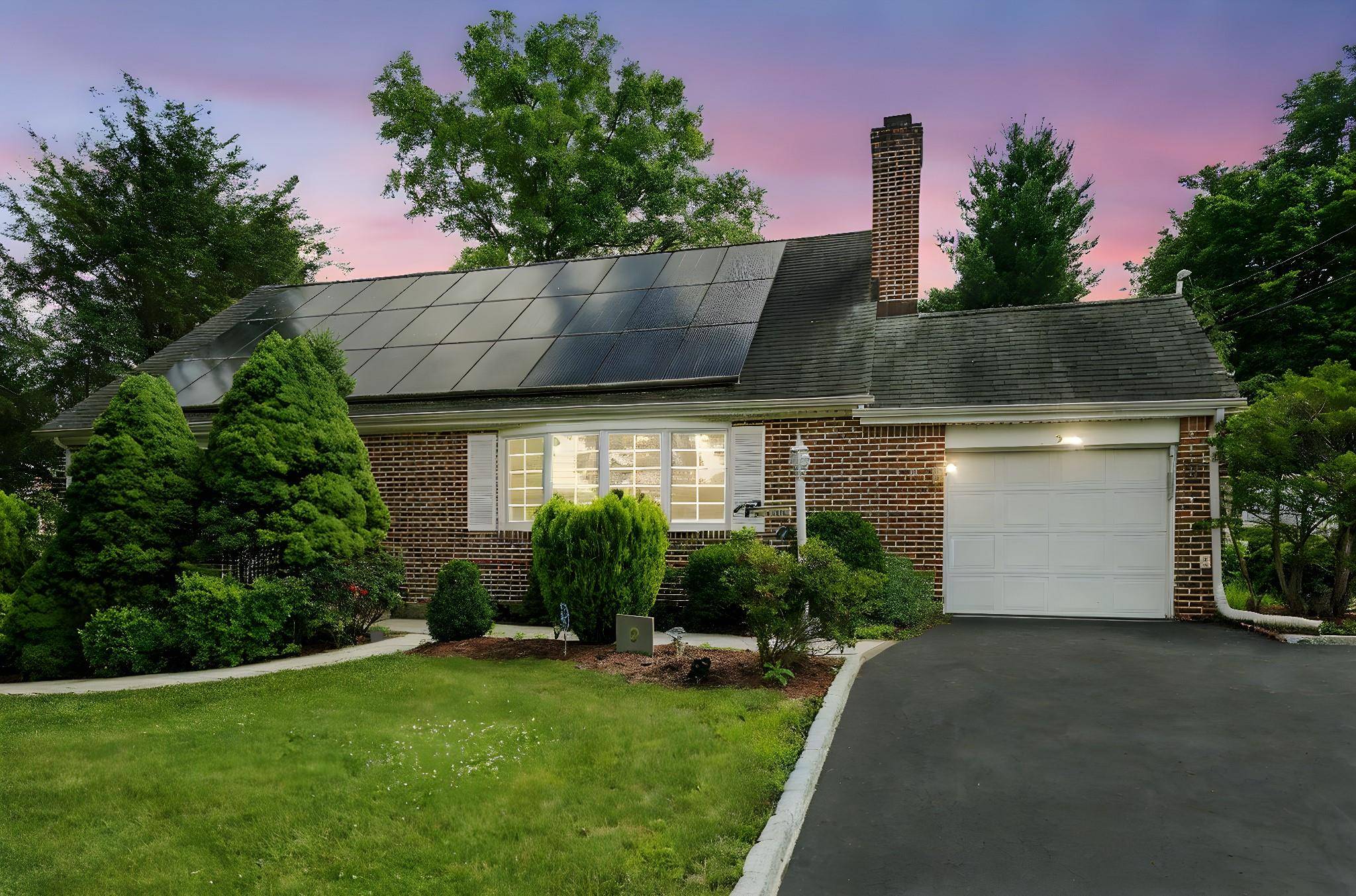 Valhalla, NY 10595,2 Ann PL