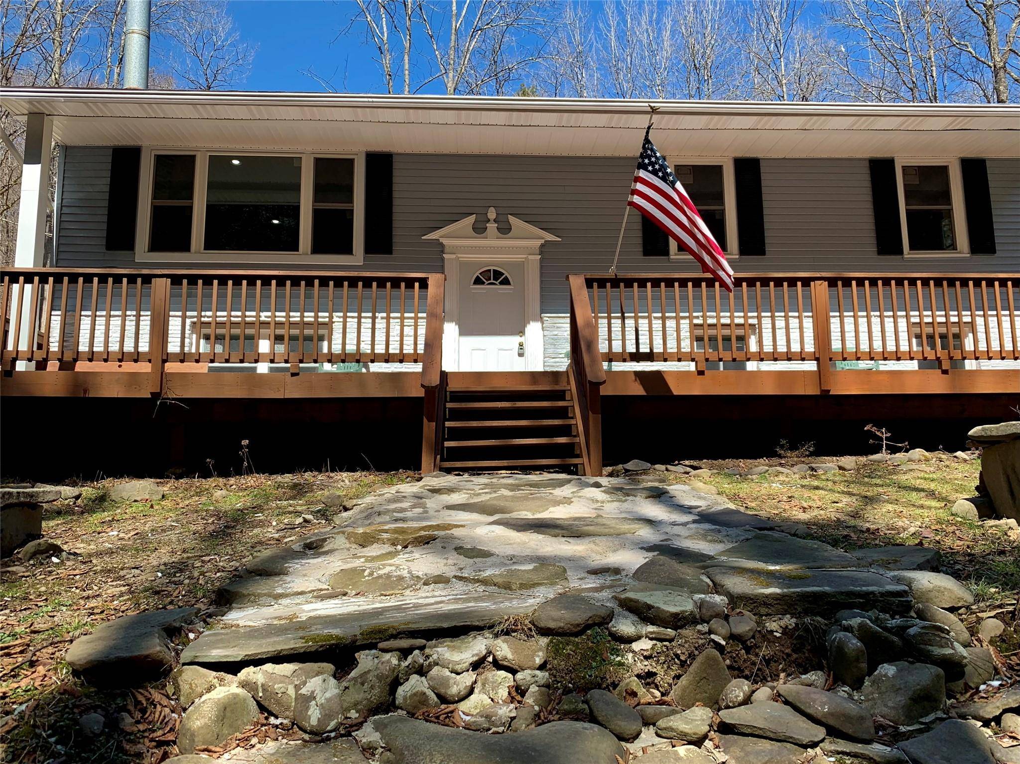 Long Eddy, NY 12760,604 Basket RD