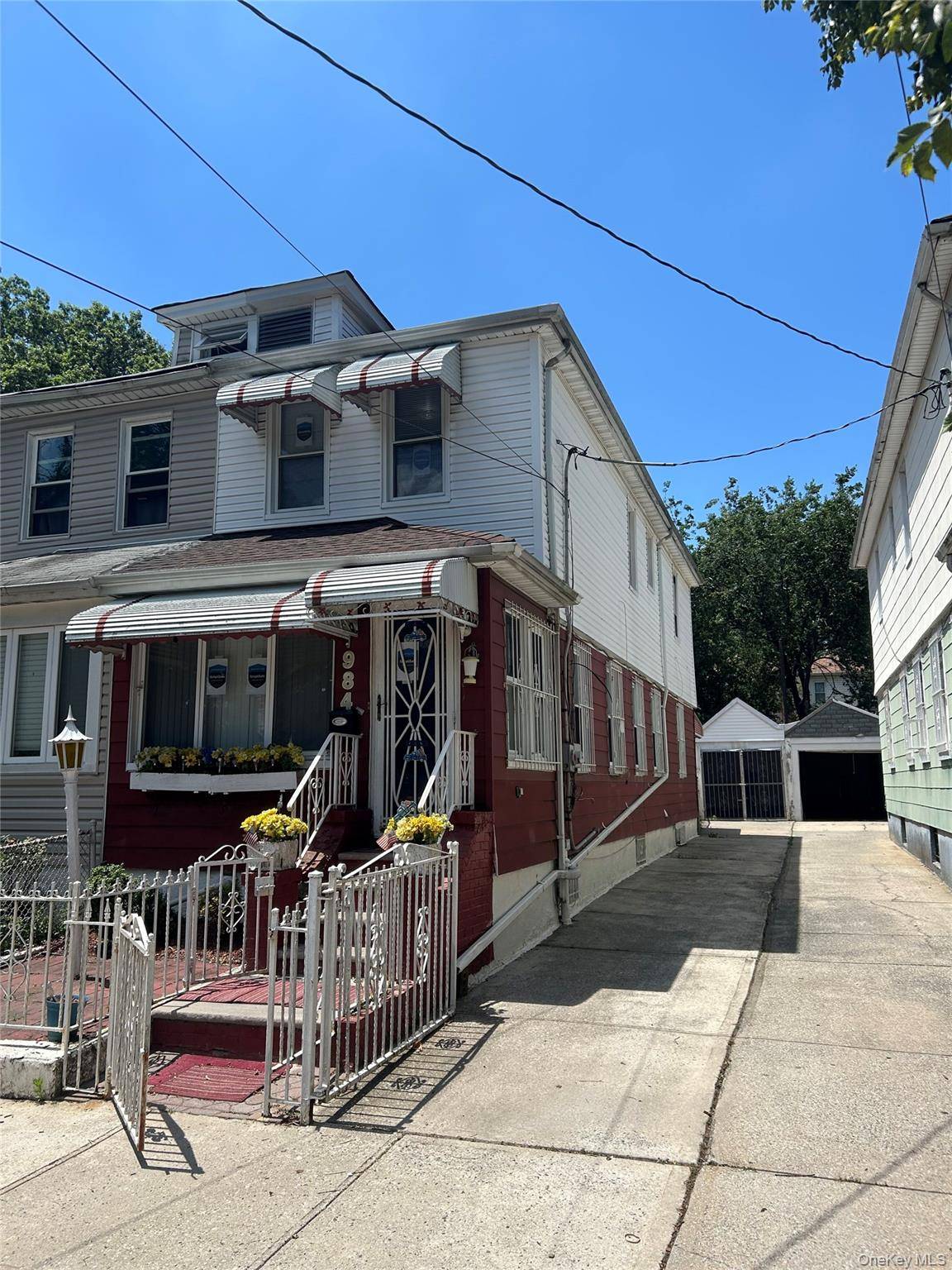 Brooklyn, NY 11203,984 Troy AVE