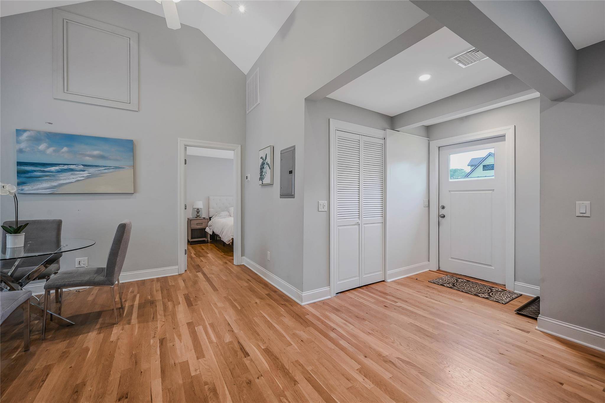 Westhampton Beach, NY 11978,14 Mitchell RD