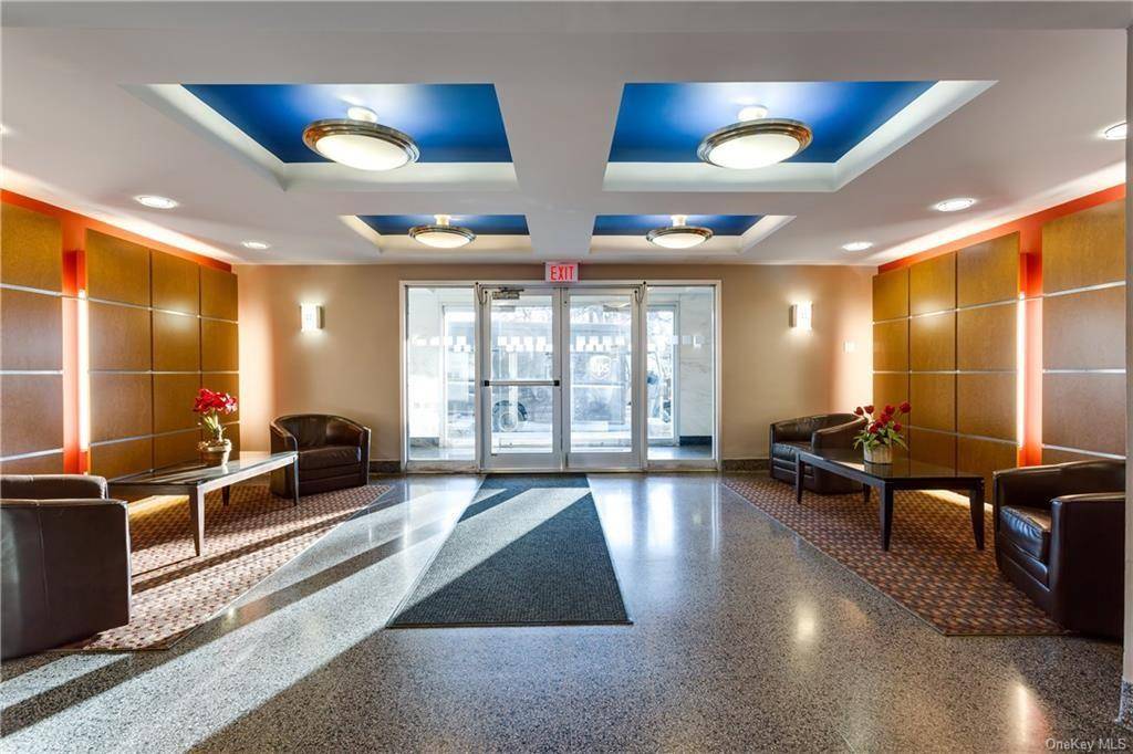 Bronxville, NY 10708,1133 Midland AVE #2E