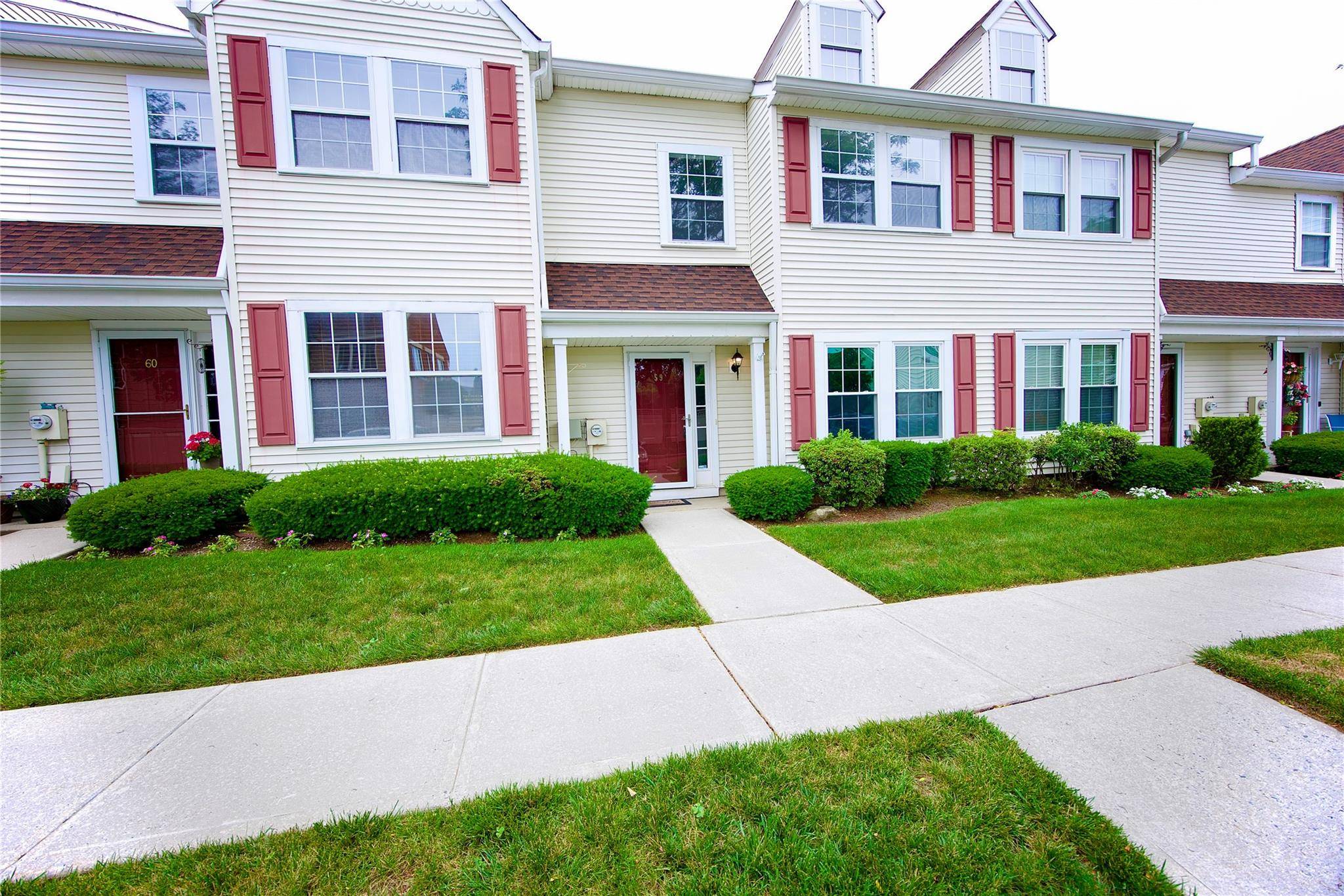Farmingdale, NY 11735,19 Stratford GN #59