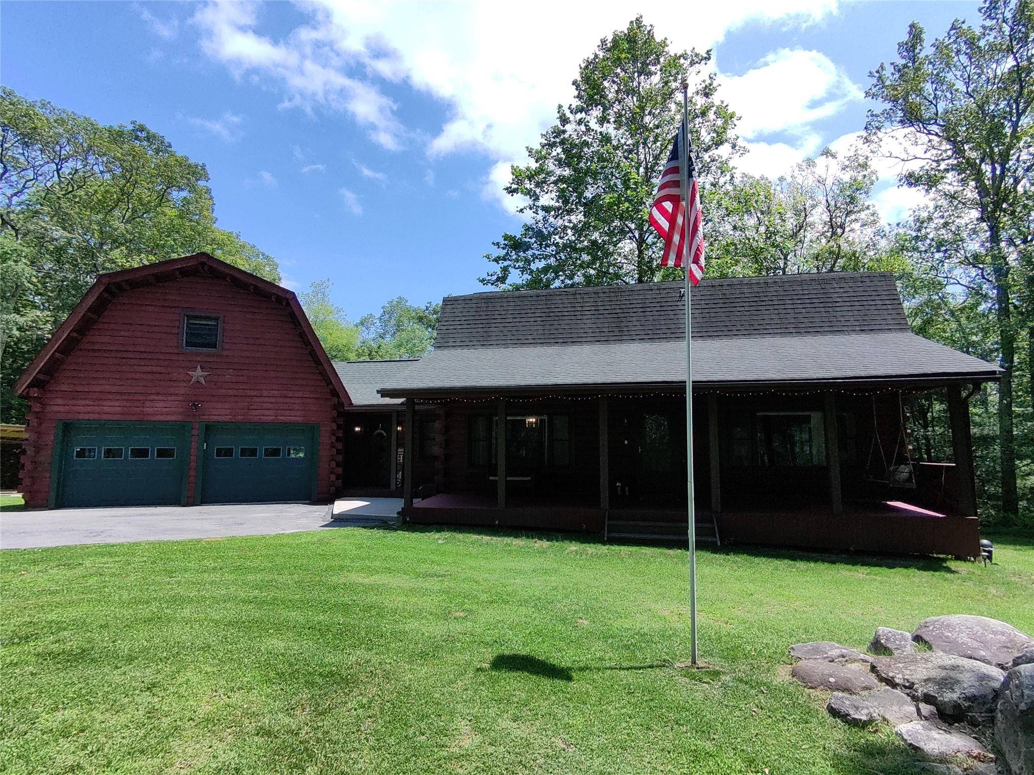 Pine Bush, NY 12566,510 Oregon TRL