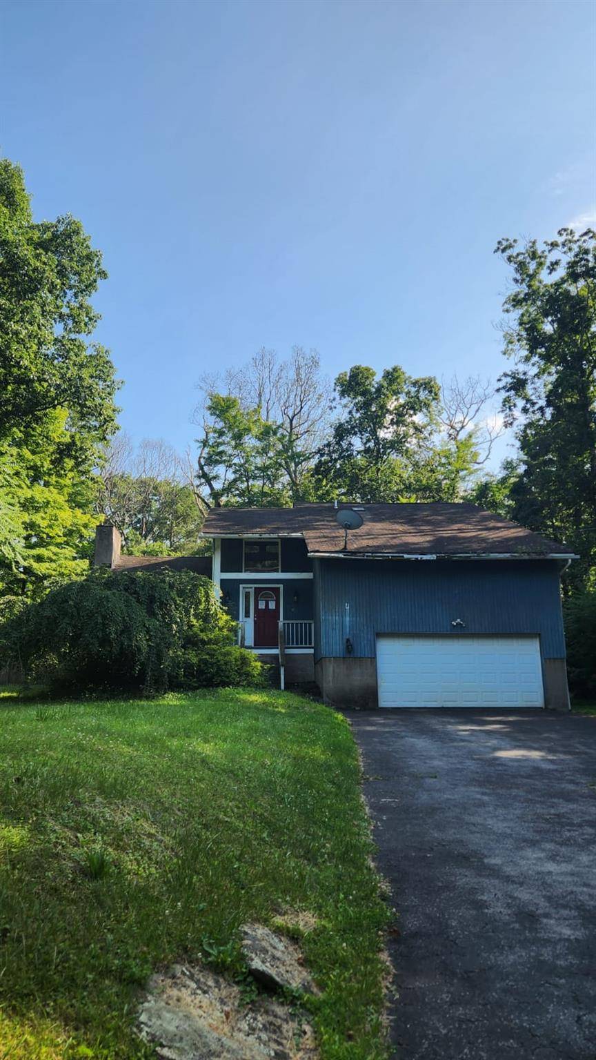 Hyde Park, NY 12538,6 White Oaks RD