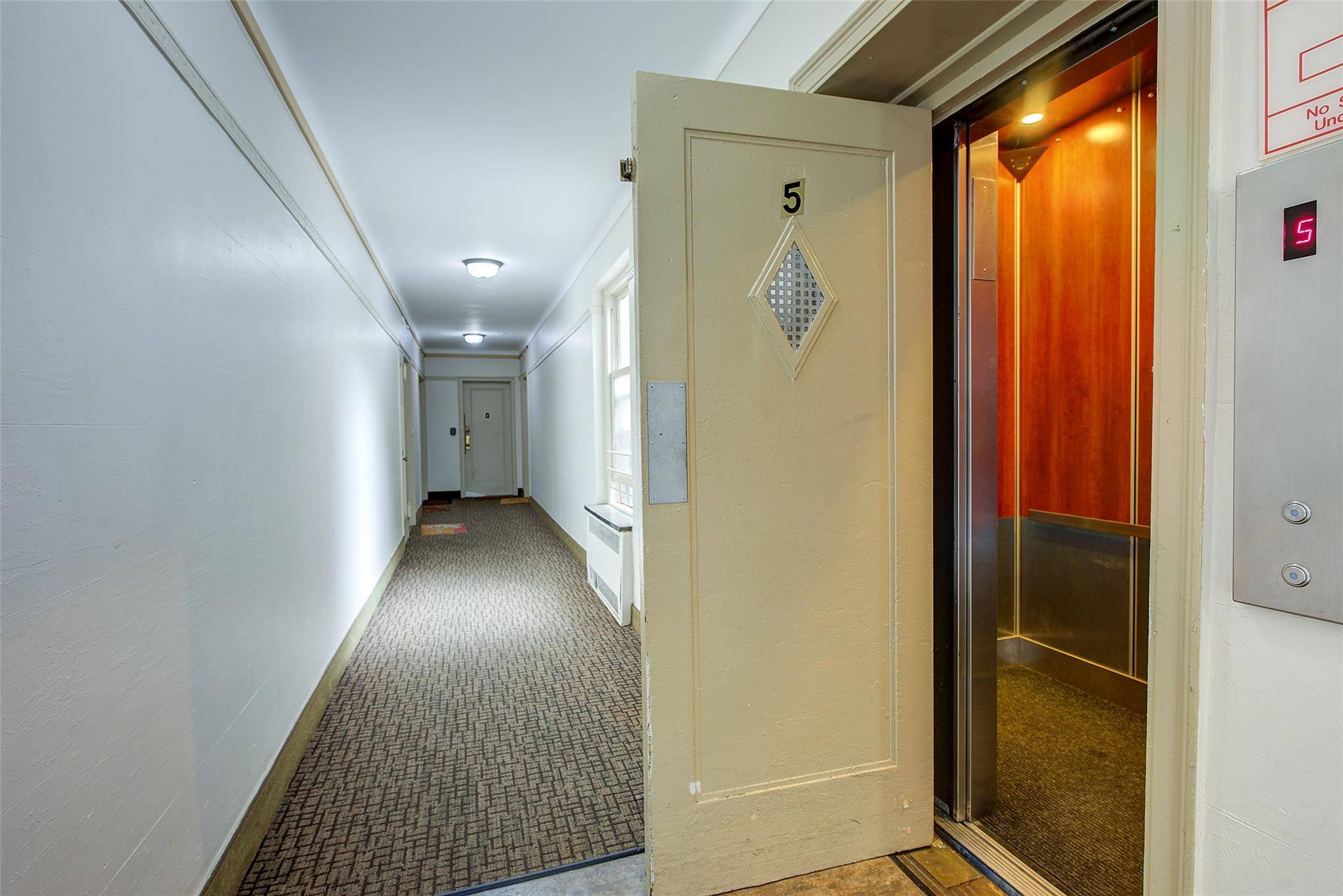 Forest Hills, NY 11375,111-39 76th RD #E2