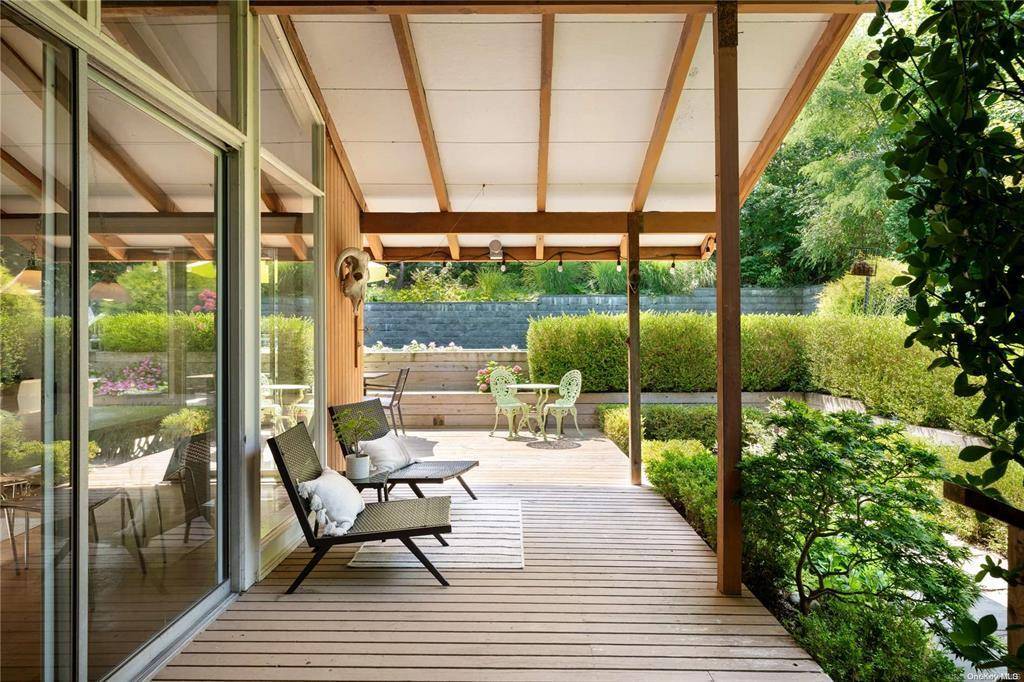 Hampton Bays, NY 11946,102 Fanning AVE