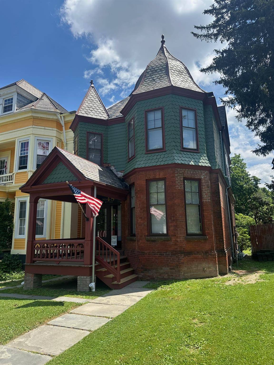 Poughkeepsie, NY 12601,48 S Hamilton ST #1
