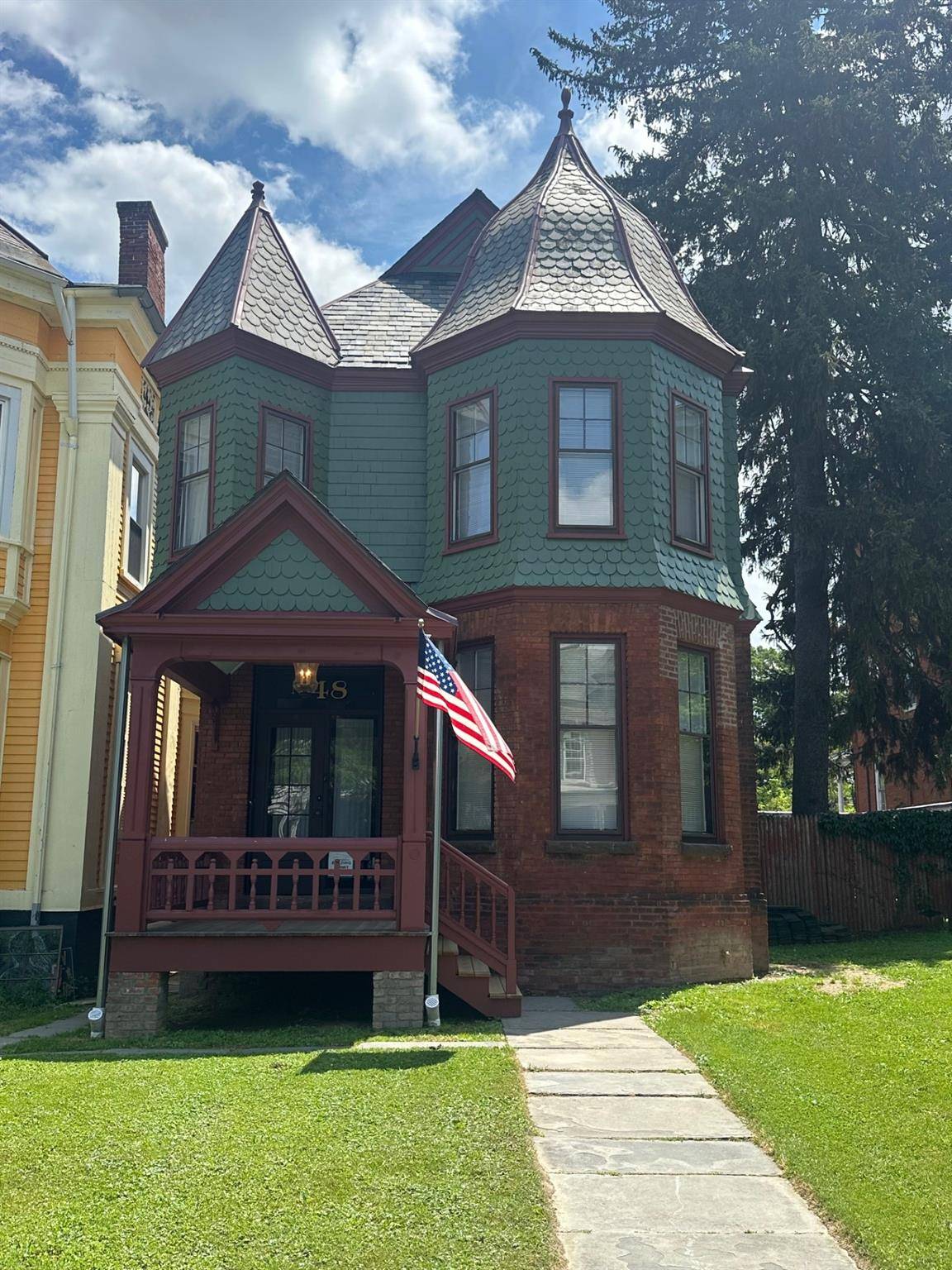 Poughkeepsie, NY 12601,48 S Hamilton ST #1