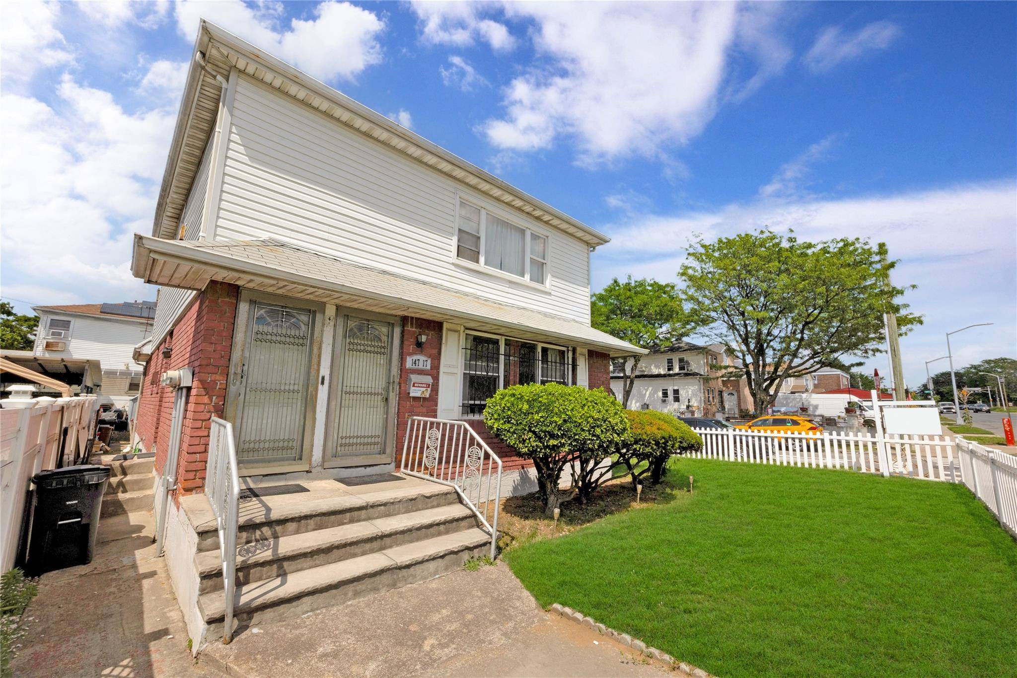 Jamaica, NY 11436,14717 N Conduit AVE