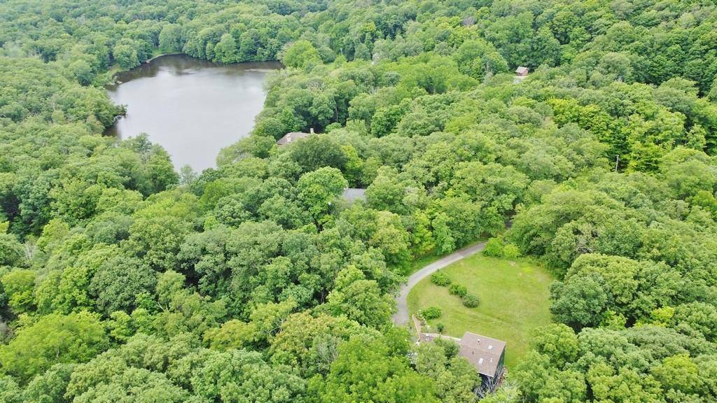 Cold Spring, NY 10516,107 Lane Gate RD