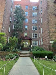 Brooklyn, NY 11218,221 McDonald Ave Avenue #1G