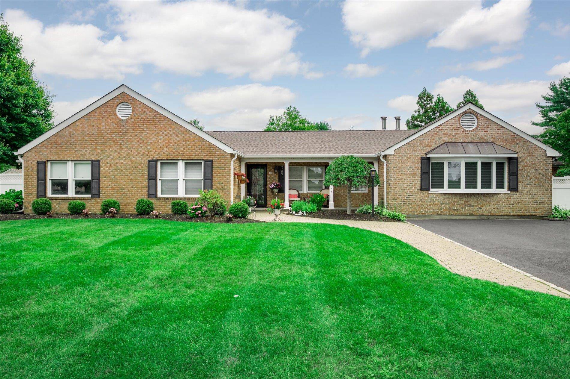 Commack, NY 11725,31-33 Dunlop CT