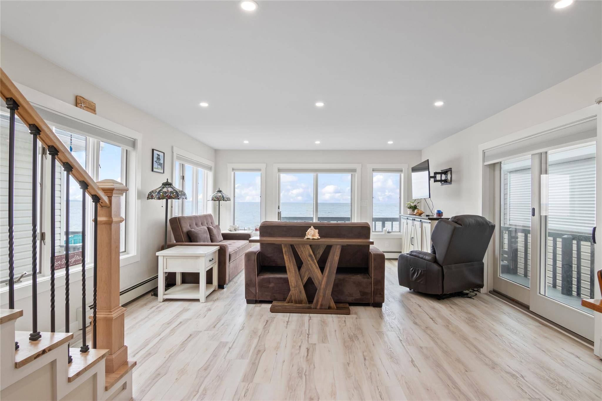 Bayville, NY 11709,19 Pine LN