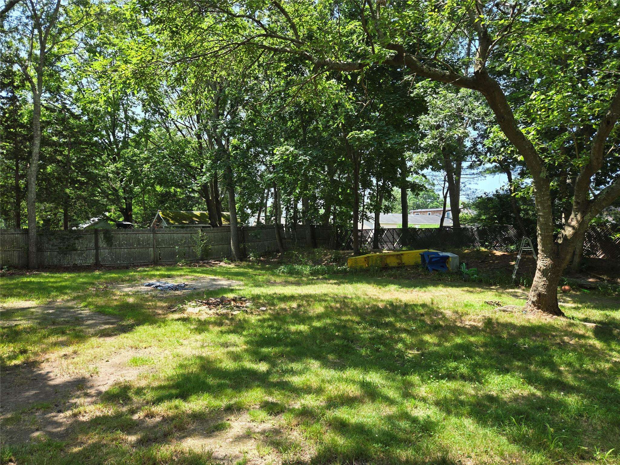 Westhampton Beach, NY 11978,57 Hazelwood AVE