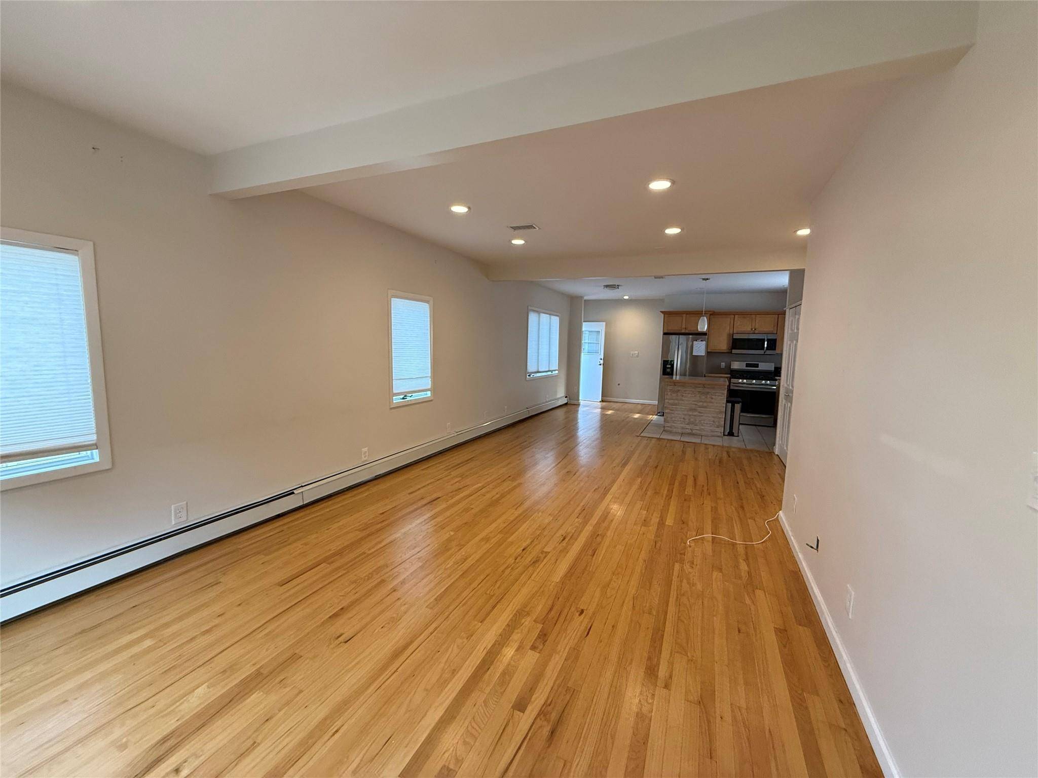 Long Beach, NY 11561,512 E Penn ST #Lower