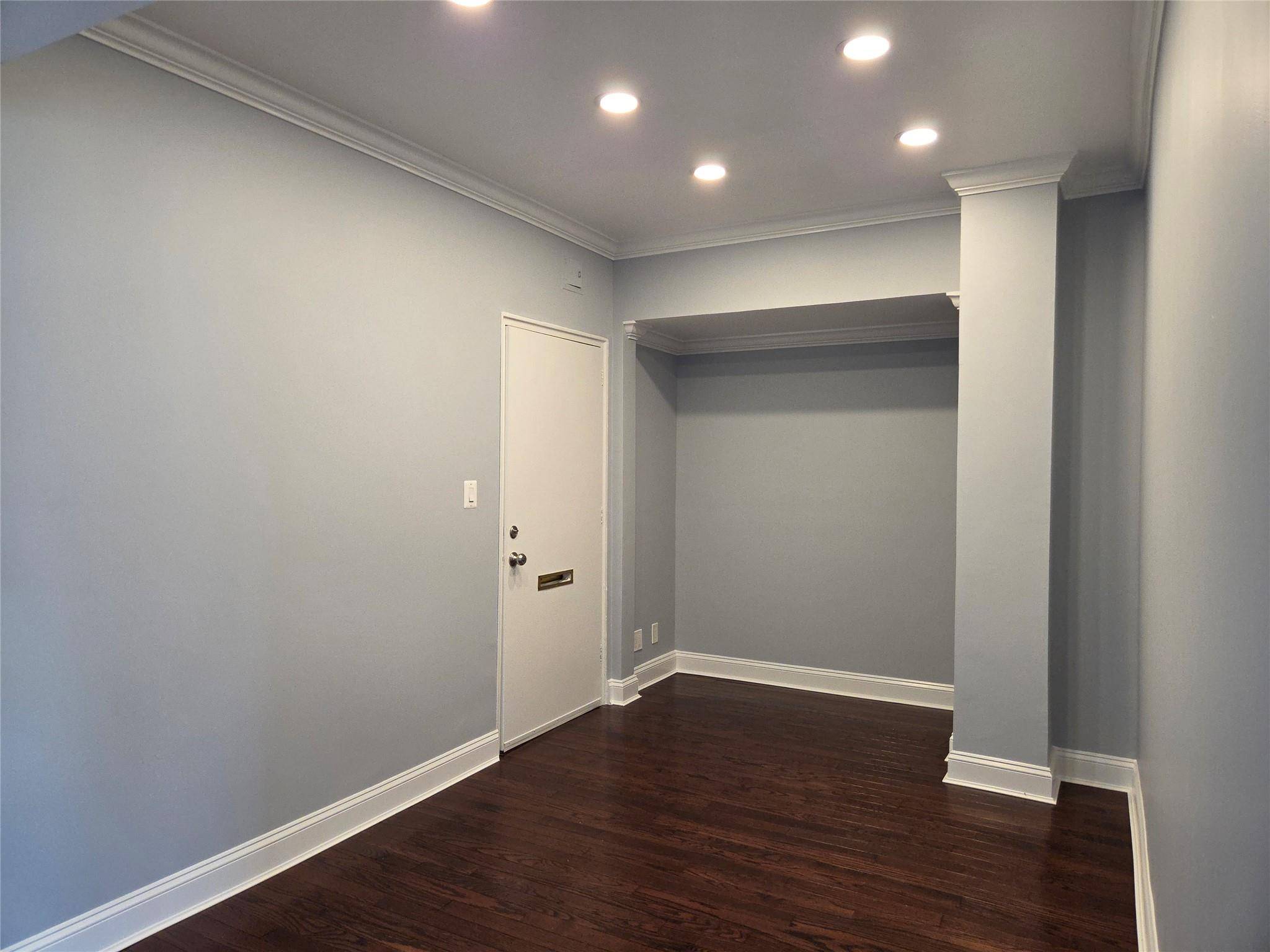 Port Washington, NY 11050,927 Port Washington BLVD #921