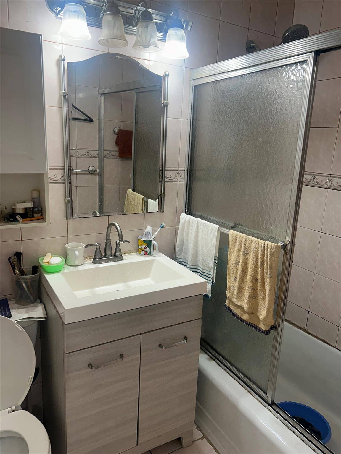 Flushing, NY 11355,137-05 Franklin AVE #3A