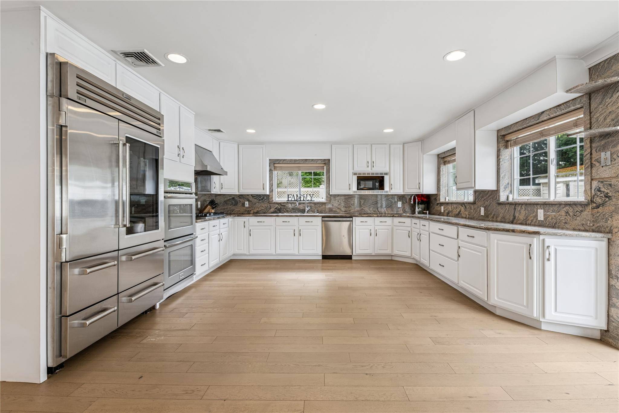 Long Beach, NY 11561,230 W Beech ST