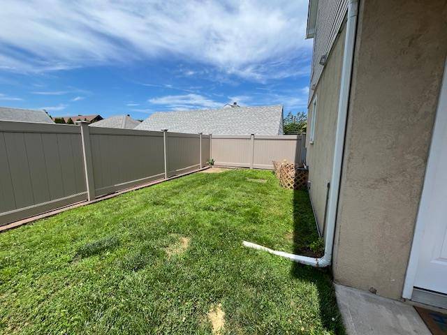 Port Washington, NY 11050,25 Henderson AVE #Rear