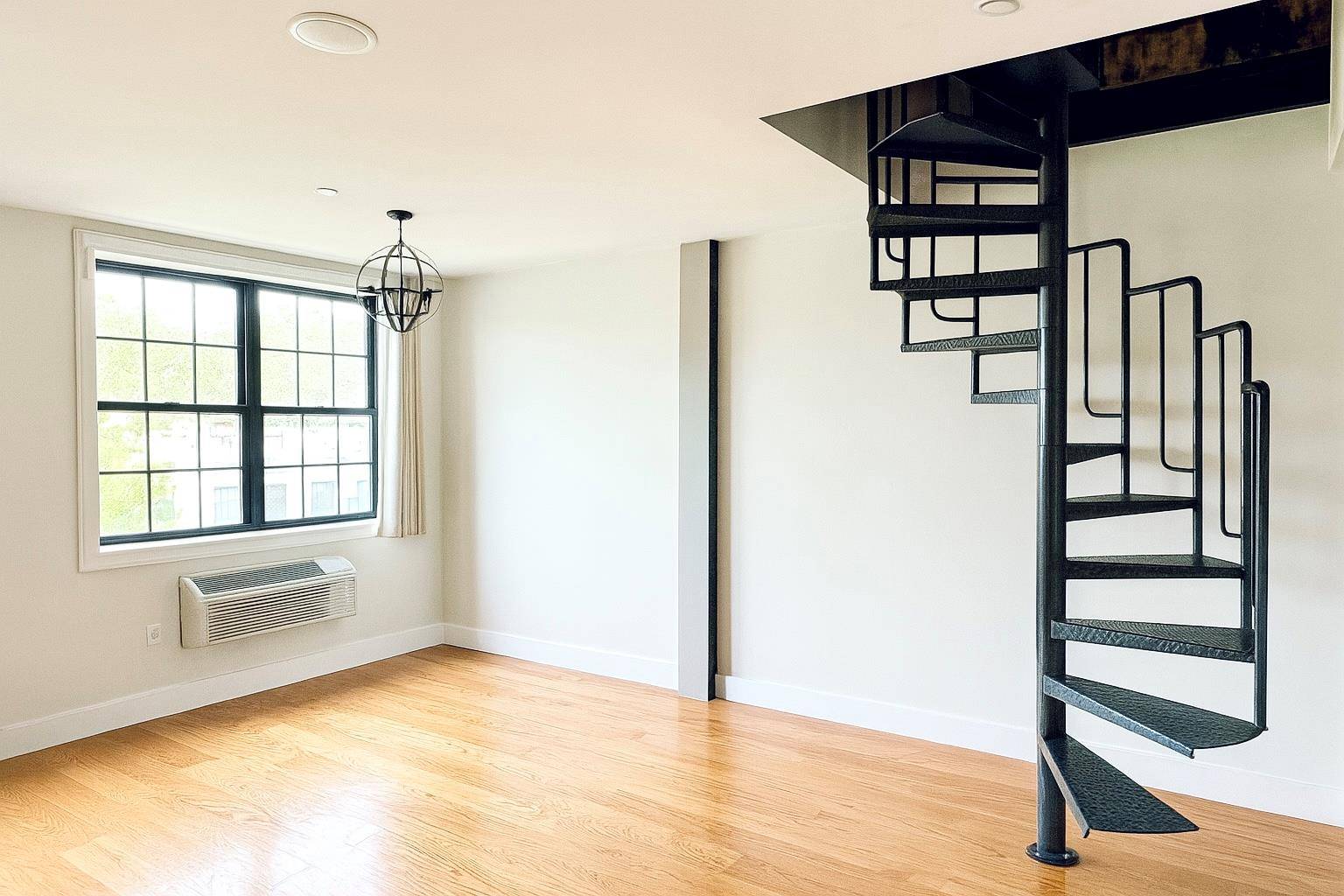 Brooklyn, NY 11221,219 Weirfield ST #5