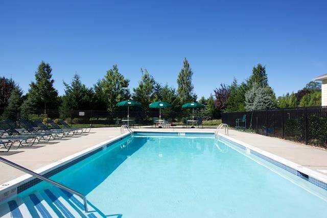 Medford, NY 11763,304 Center CT #304