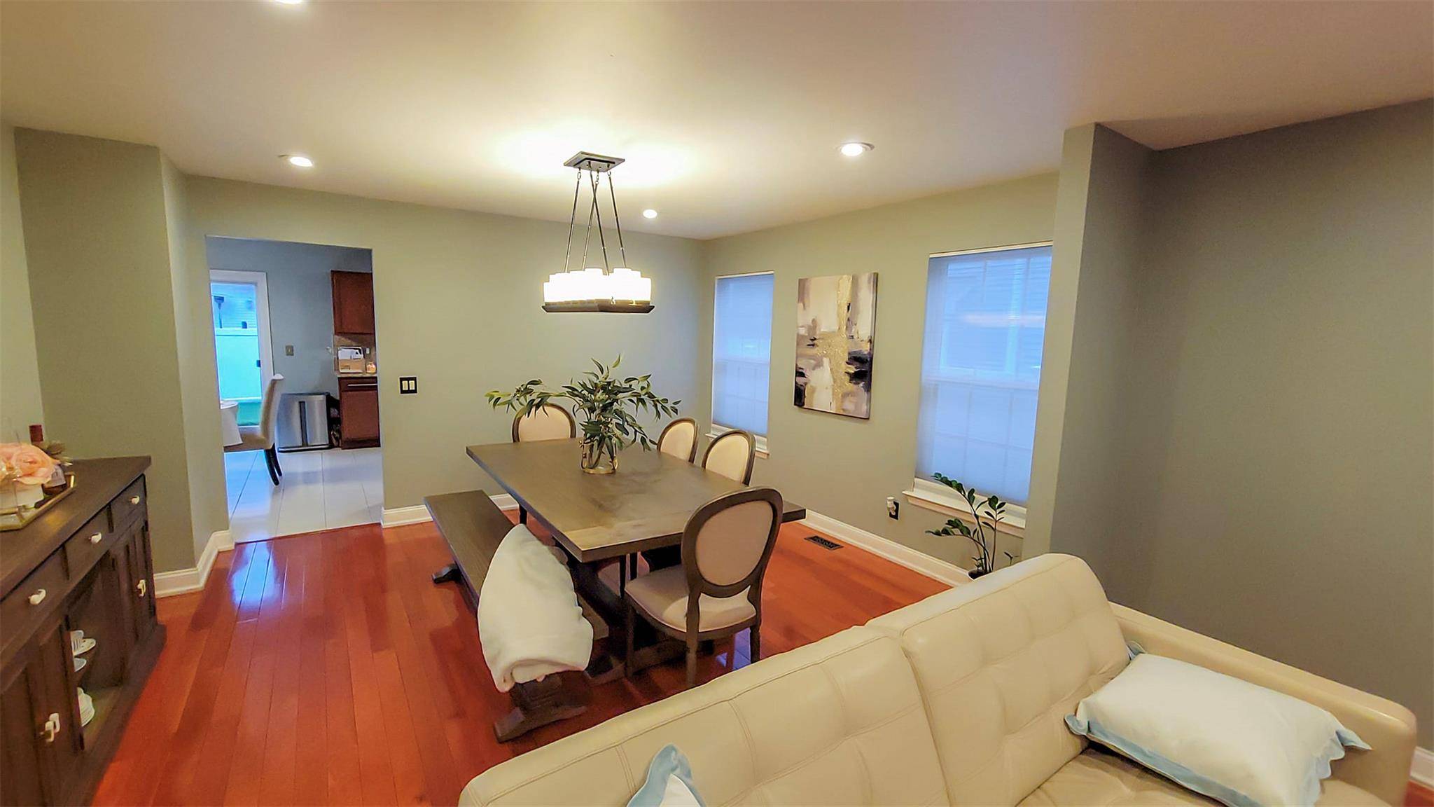 West Hempstead, NY 11552,948 Orlando AVE