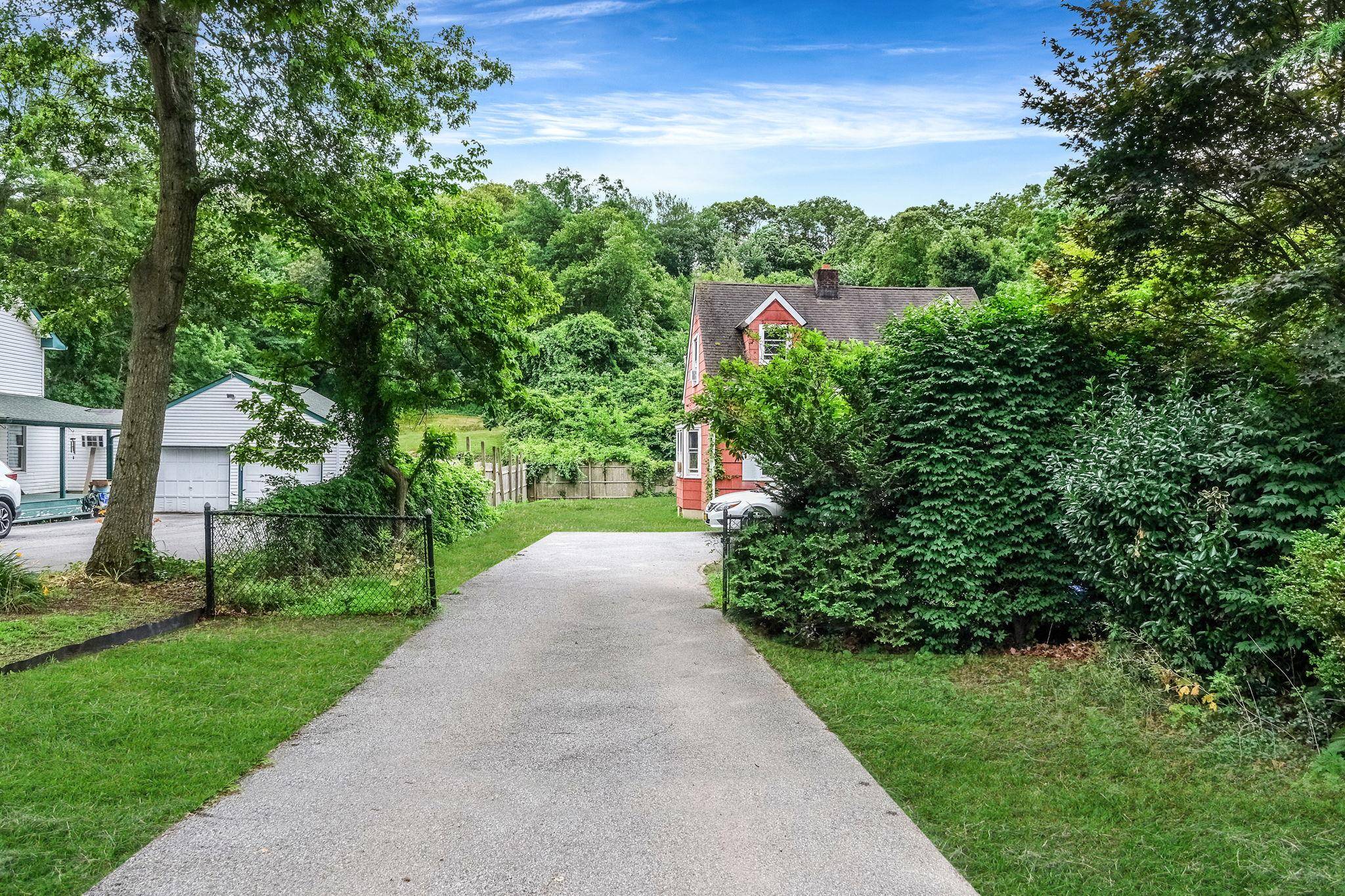 East Northport, NY 11731,36 Daly RD
