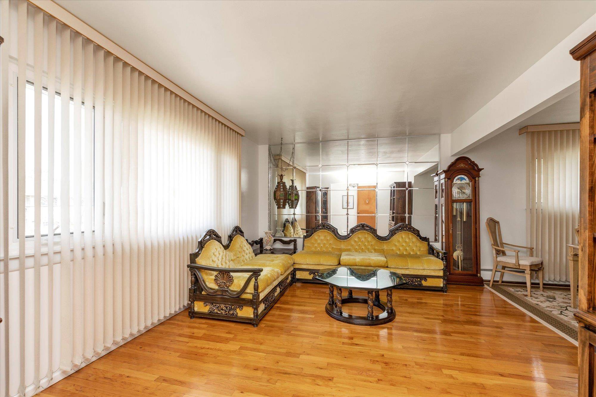 Oceanside, NY 11572,3456 5th ST