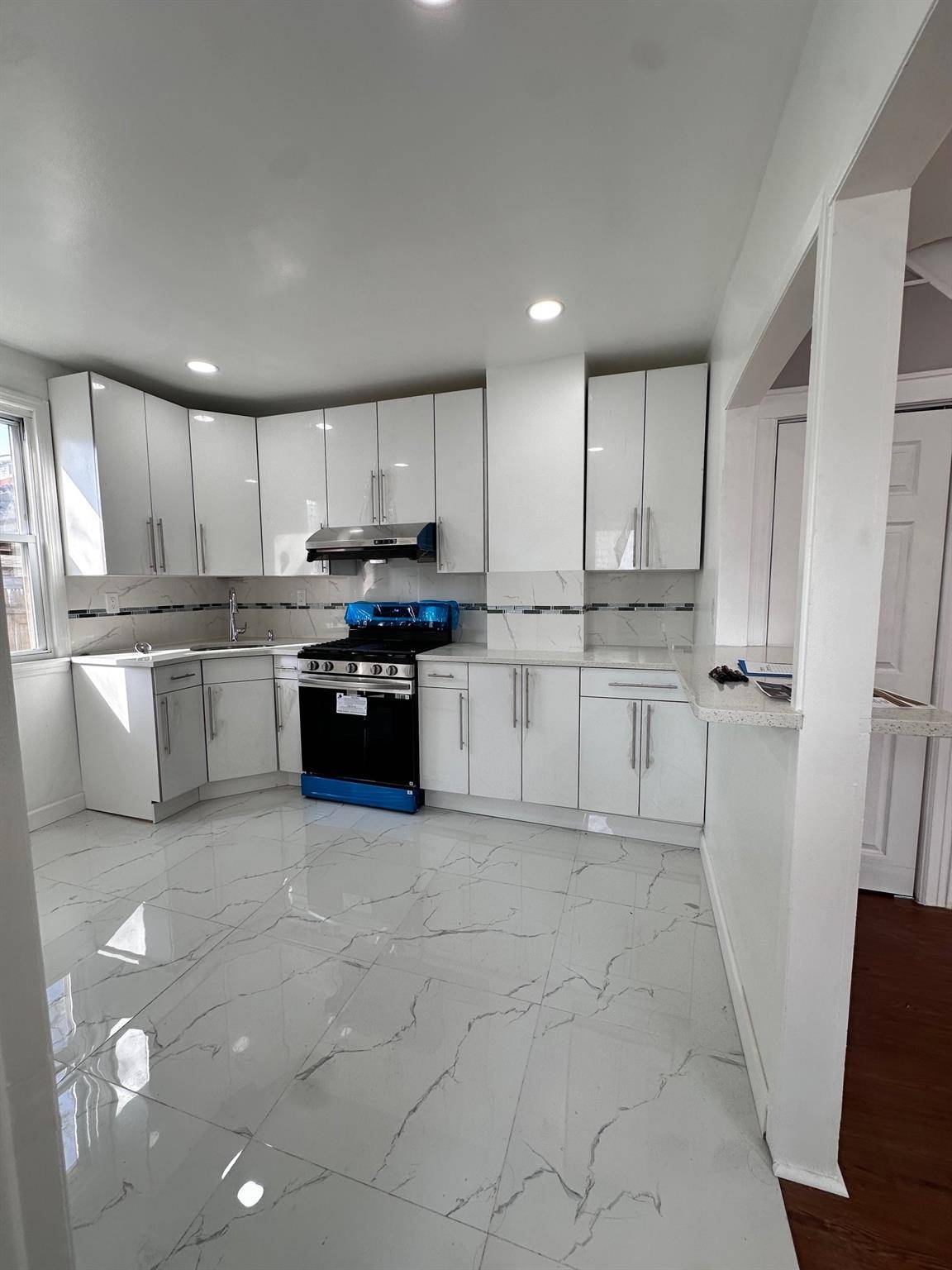 Jamaica, NY 11435,138-01 107 AVE