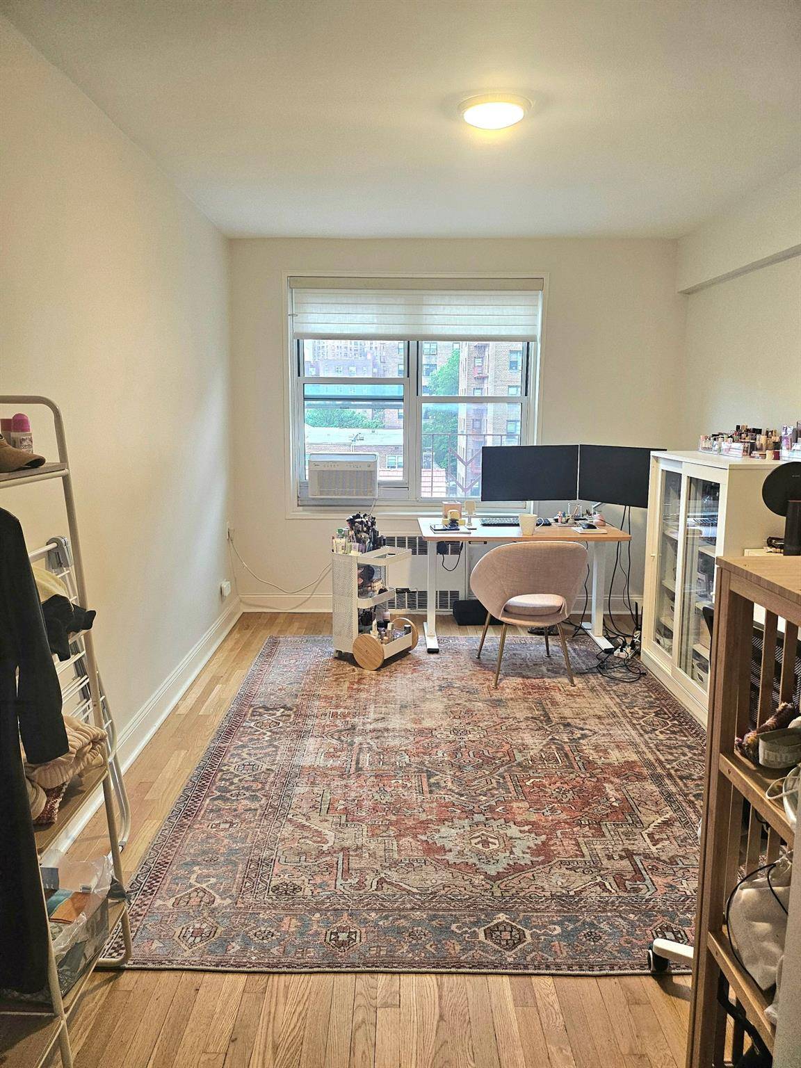 Rego Park, NY 11374,64-11 99th ST #418