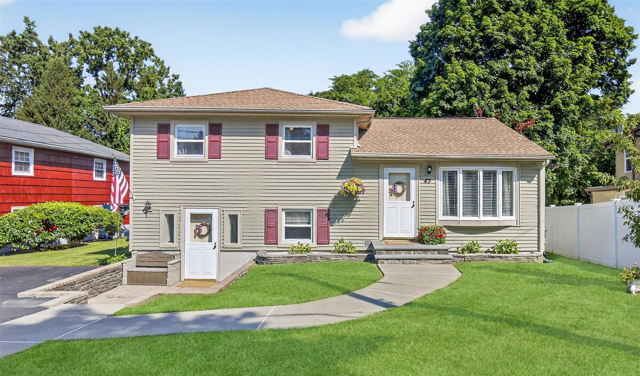 Newburgh, NY 12550,43 Sherman DR