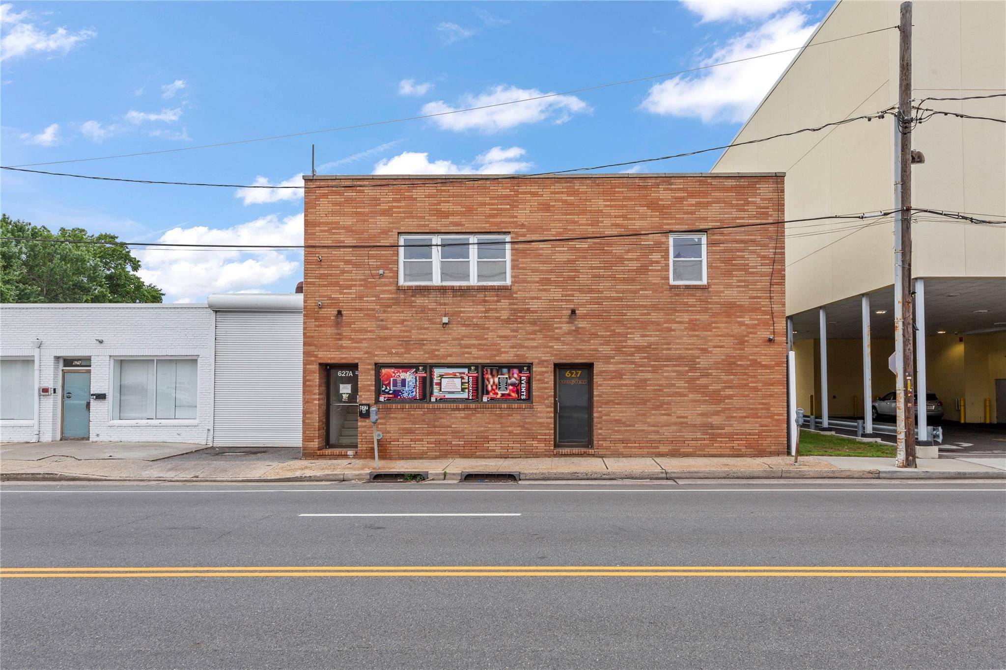 Valley Stream, NY 11580,625 W Merrick RD